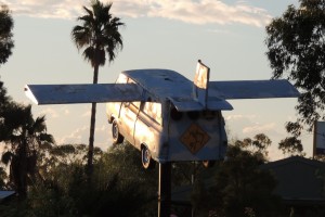 The splendid flying campervan "Emus on a Plane" at the Outback Resort