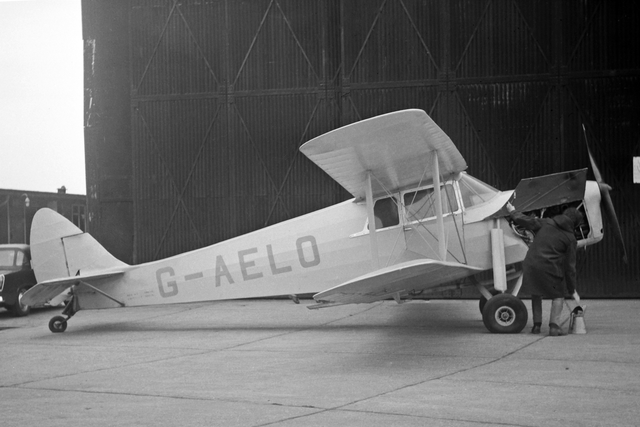 Story Behind the Photo 7: Hornet Moth G-AELO